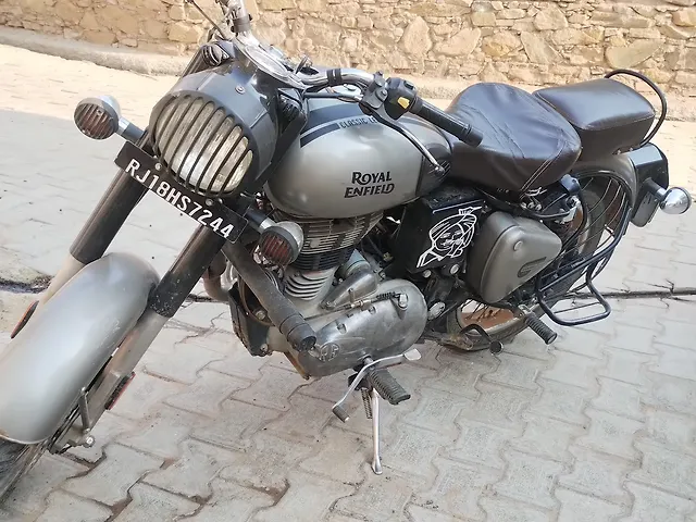 Per Liter Gunmetal Grey Classic 350 Mileage Royal Enfield Classic