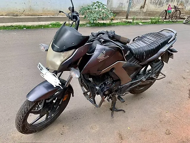 Used 2015 Honda CB Unicorn Standard for sale in Chennai at Rs
