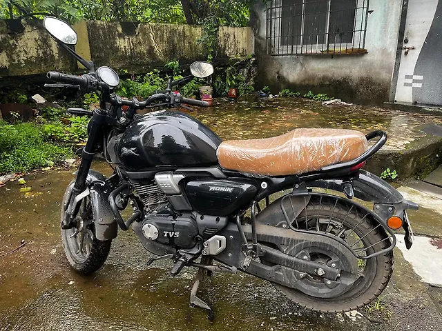 Used 2022 TVS Ronin Base Lightning Black for sale in Thane at Rs