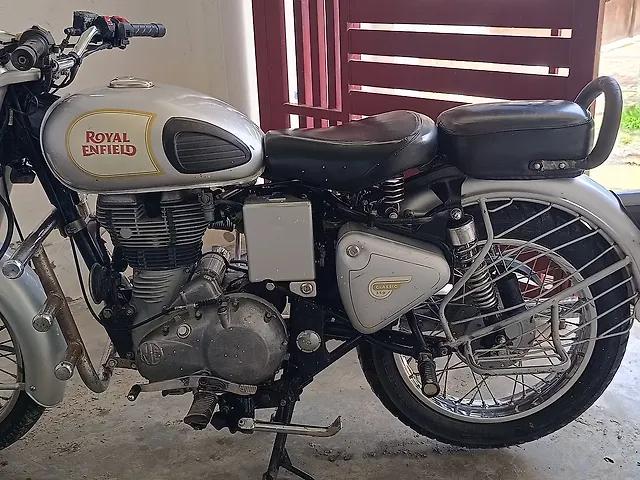 Motorcycle Battery Royal Enfield Classic 350cc Battery 2015 Model