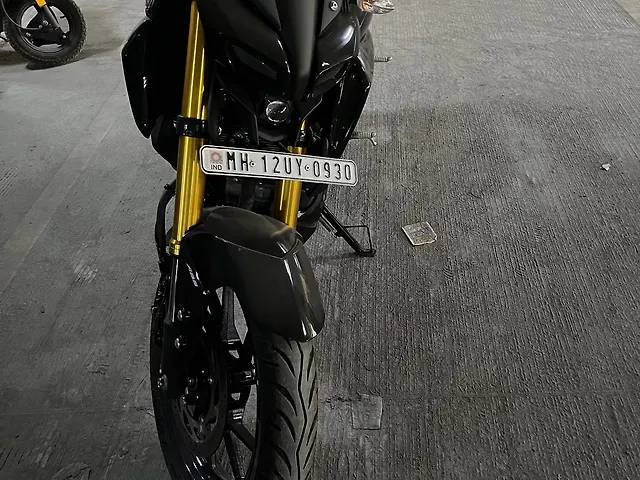 Used 2022 Yamaha MT 15 V2 Metallic Black for sale in Pune at