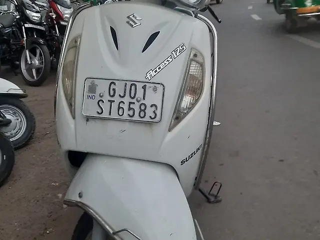 Used 2014 Suzuki Access 125 Standard for sale in Ahmedabad at Rs