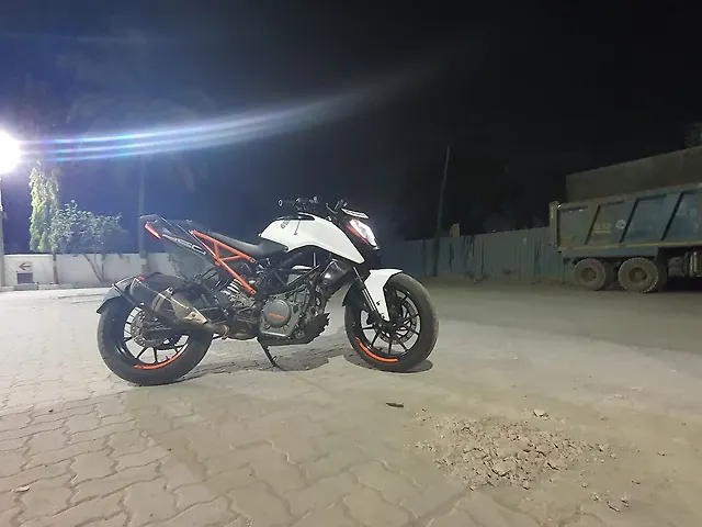 Used 2017 KTM 250 Duke Standard for sale in Mumbai at