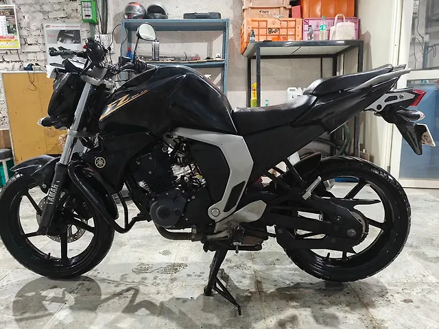 Used 2016 Yamaha FZ16 Standard for sale in Thane at