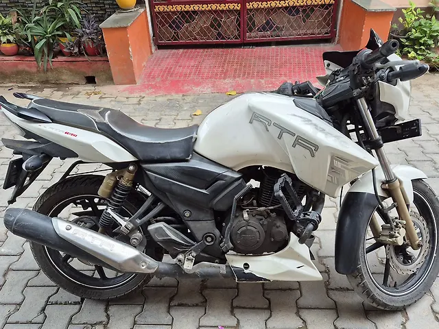 Rtr 180 Tvs Apache Rtr Second Hand Bike Apache 180 Apache Second