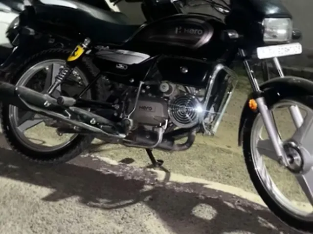 Used 2021 Hero Splendor Plus Electric Start for sale in Noida at