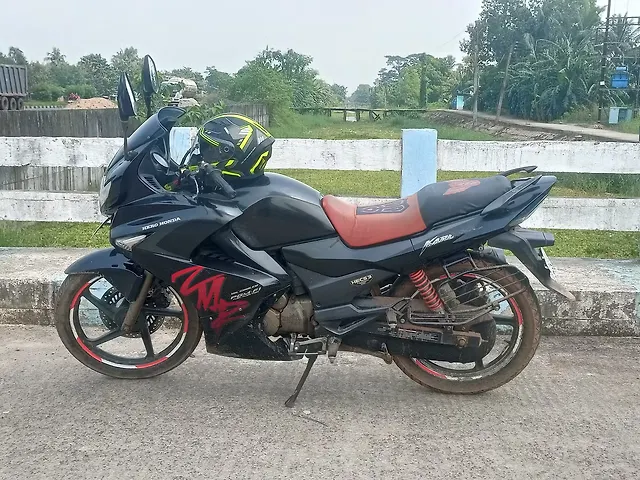 Used 2011 Hero Honda Karizma ZMR [2010] Standard for sale in