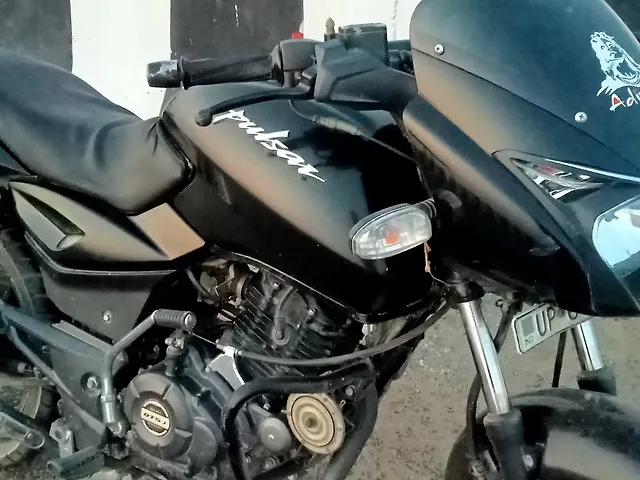 Used 2020 Bajaj Pulsar 125 Neon Single Seat for sale in Ballia at