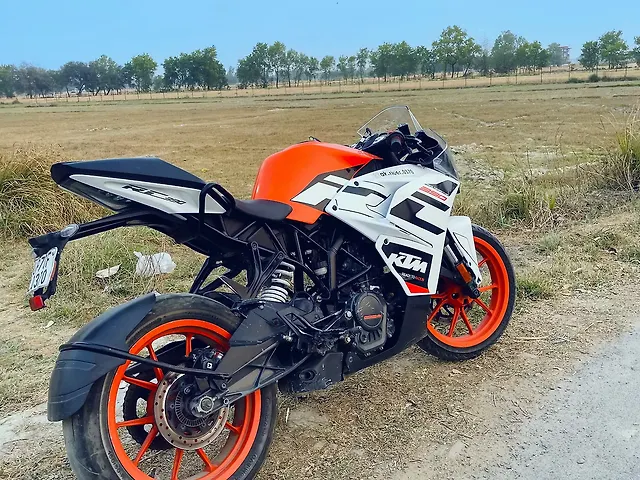 Used 2020 KTM RC 125 Standard for sale in Azamgarh at