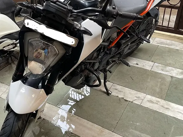 Used 2017 KTM 250 Duke Standard for sale in Delhi at