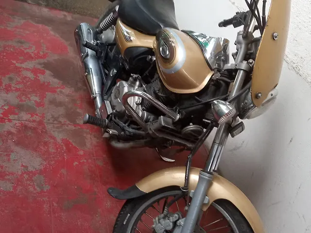 Used 2017 Bajaj Avenger Cruise 220 Standard BS4 for sale in