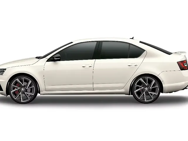 Second Hand Skoda Octavia 2.0 TDI CR Style AT in Bharuch