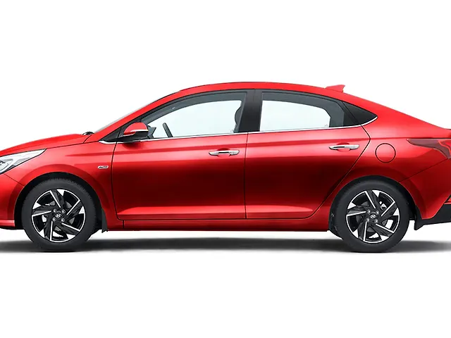 Second Hand हुंडई वरना sx (o) 1.5 crdi ऑटोमैटिक in कुन्नामकुलम