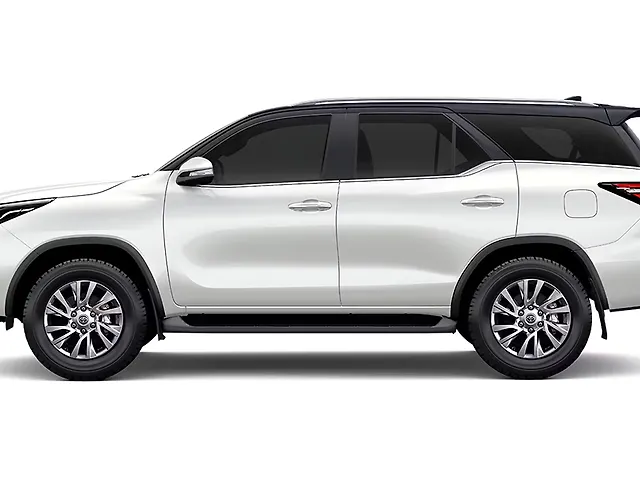 Second Hand टोयोटा फ़ॉर्च्यूनर 2.8 4x4 ऑटोमैटिक in बीड