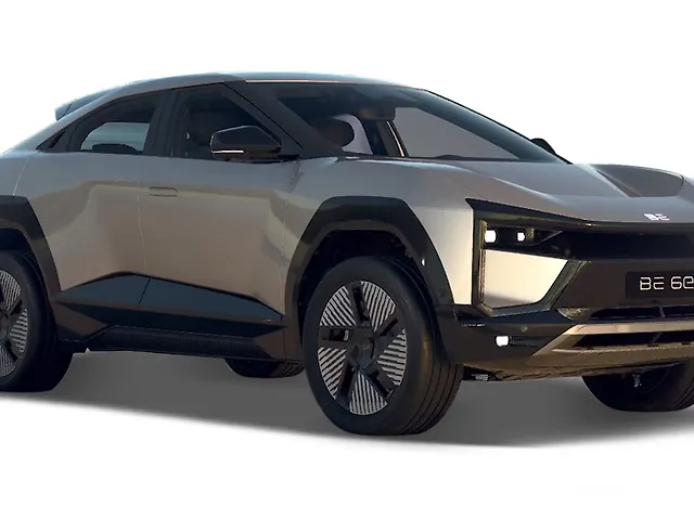 Second Hand Mahindra Be 6 Pack Three Select 59.0 kWh | 11.2kW Charger in Chennai