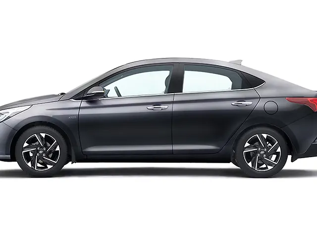 Second Hand हुंडई वरना sx 1.5 सीआरडीआई ऑटोमैटिक in अमरेली