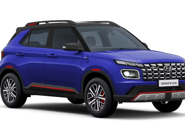 Second Hand Hyundai Venue N Line N8 DCT Dual Tone in Gorakhpur