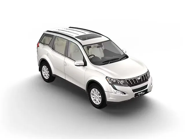 Second Hand Mahindra XUV500 W10 in Osmanabad