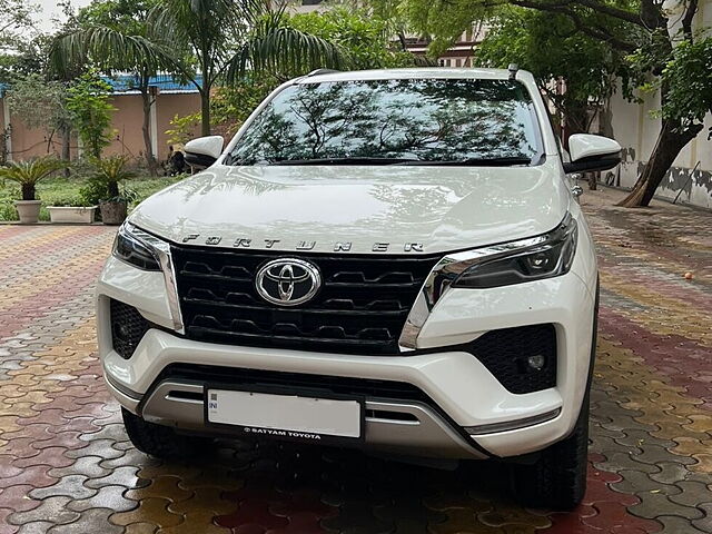 Second Hand Toyota Fortuner 4X2 MT 2.8 Diesel in Delhi