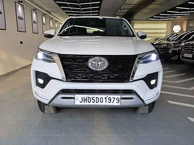 Second Hand Toyota Fortuner 4X4 AT 2.8 Diesel in Chandigarh