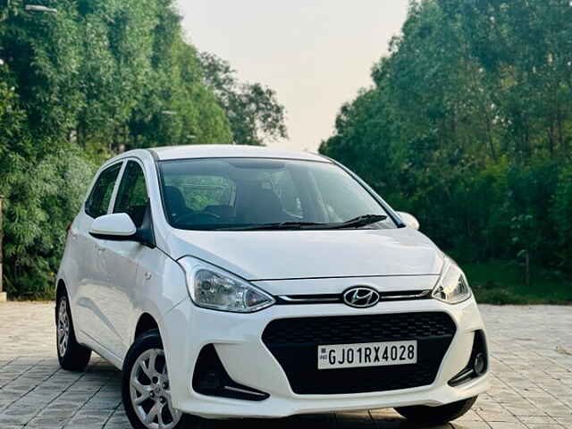 Second Hand Hyundai Grand i10 Magna 1.2 Kappa VTVT in Ahmedabad