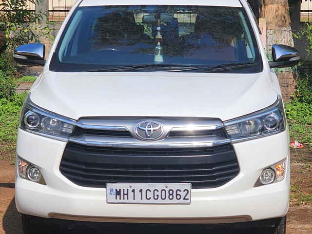 Second Hand Toyota Innova Crysta [2016-2020] 2.4 G 7 STR [2016-2017] in Sangli