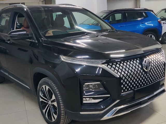 Second Hand MG Hector Plus [2020-2023] Sharp 2.0 Diesel Turbo MT 6-STR Dual Tone in Ahmedabad