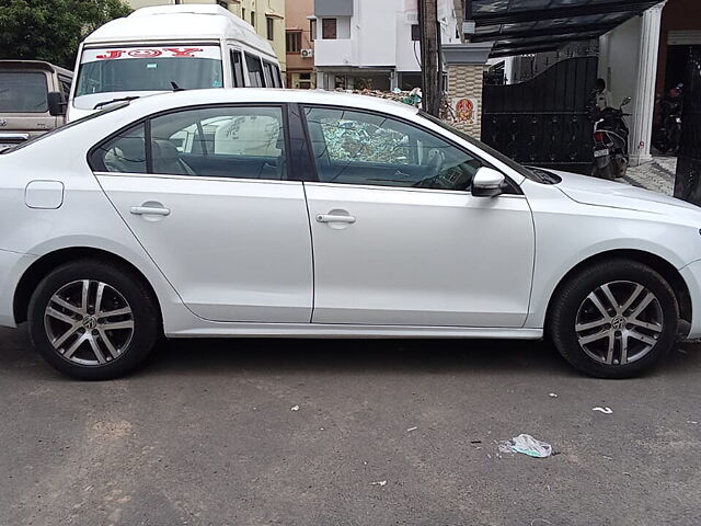 Second Hand Volkswagen Jetta Highline TDI AT in Chennai