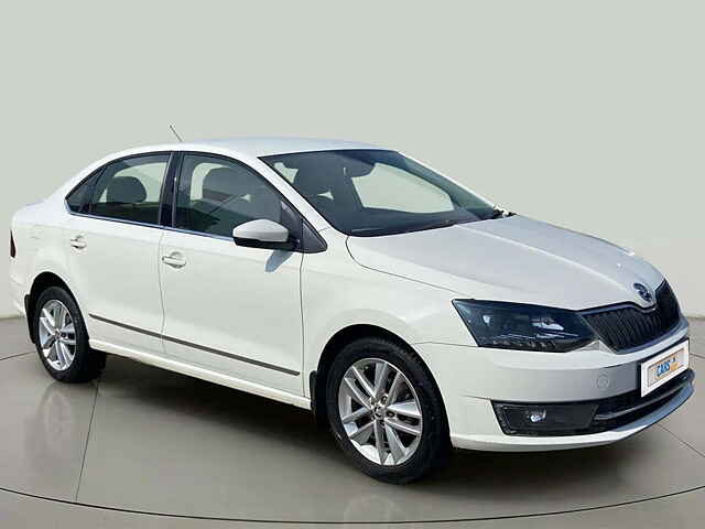 Second Hand Skoda Rapid Style 1.6 MPI in Surat