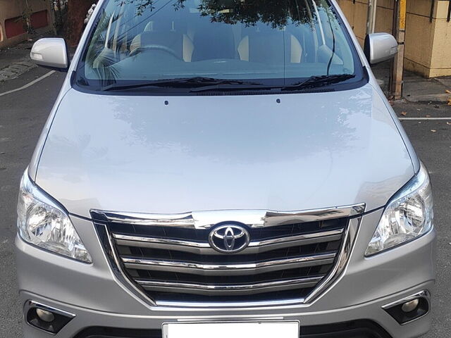 Second Hand Toyota Innova [2005-2009] 2.5 V 7 STR in Bangalore