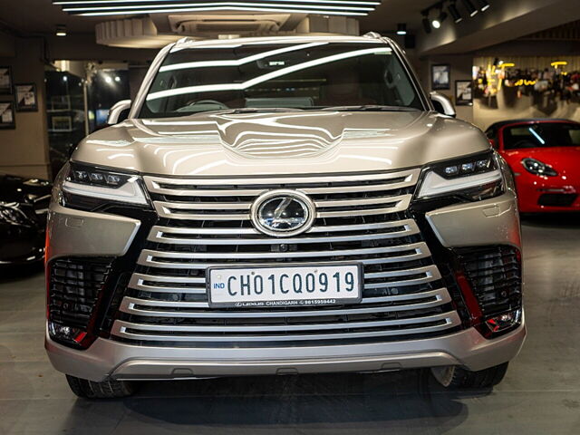 Second Hand Lexus LX 500d with Ash Open Pore Sumi Black Trim in Delhi