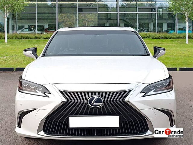 Second Hand Lexus ES 300h Luxury in Delhi