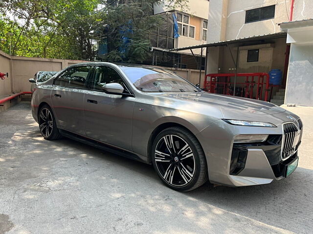 Second Hand BMW i7 xDrive60 in Mumbai