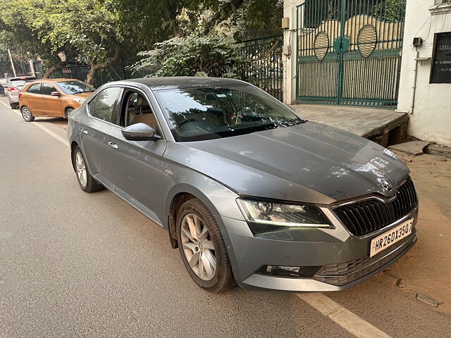 Second Hand Skoda Superb [2016-2020] L&K TSI AT in Delhi