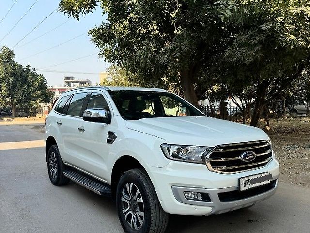 Second Hand Ford Endeavour Titanium Plus 2.2 4x2 AT in Chandigarh