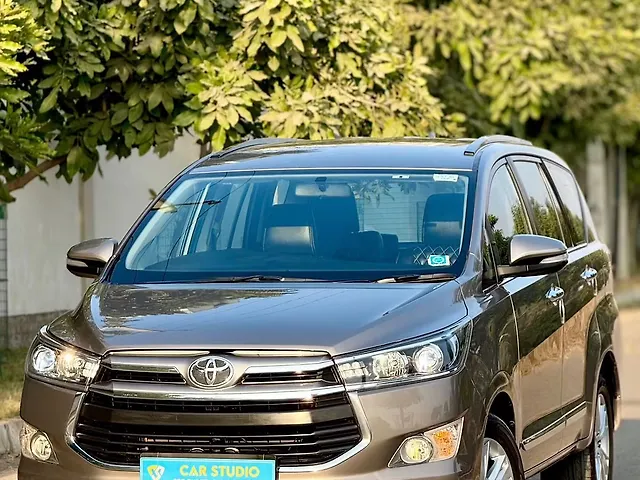 Second Hand Toyota Innova Crysta [2016-2020] 2.4 V Diesel in Mohali