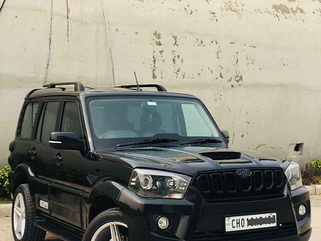 Second Hand Mahindra Scorpio 2021 S9 2WD 8 STR in Mohali