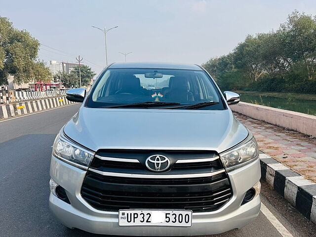 Second Hand Toyota Innova Crysta [2016-2020] 2.4 G 7 STR [2016-2017] in Lucknow