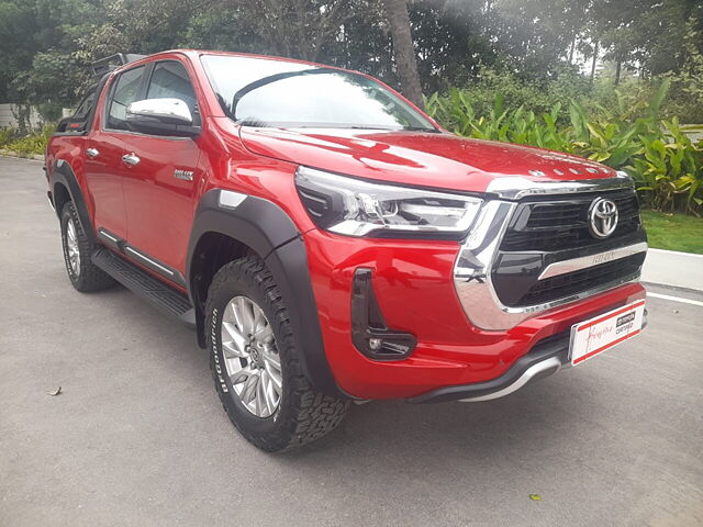 Second Hand Toyota Hilux High 4X4 AT in Bangalore