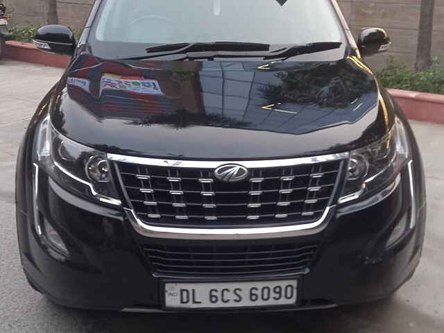 Second Hand Mahindra XUV500 W11 AT in Delhi