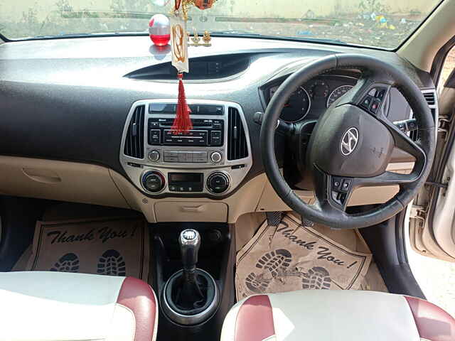 Second Hand Hyundai i20 [2010-2012] Sportz 1.2 (O) in Hyderabad