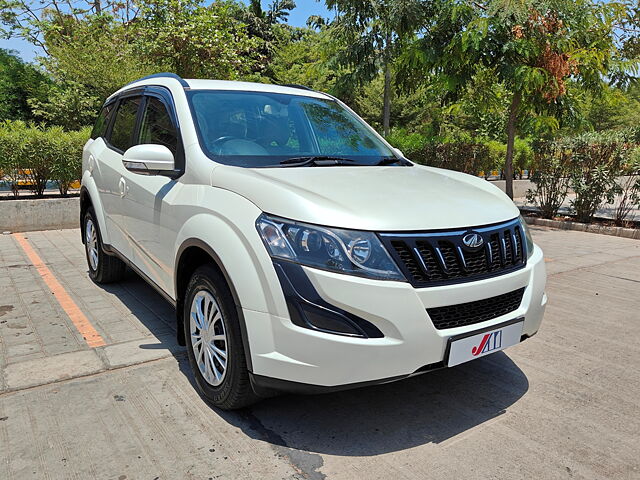 Second Hand Mahindra XUV500 [2015-2018] W6 AT in Ahmedabad