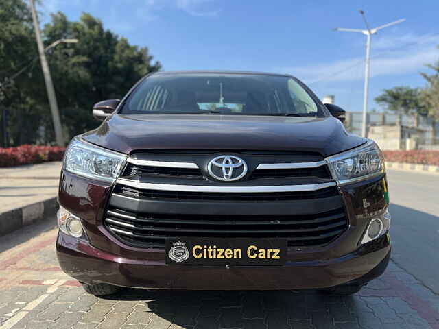 Second Hand Toyota Innova Crysta [2016-2020] 2.4 G 8 STR [2016-2017] in Bangalore