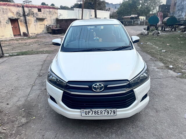 Second Hand Toyota Innova Crysta [2016-2020] 2.4 G 8 STR [2016-2017] in Kanpur