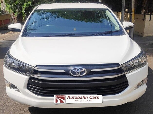 Second Hand Toyota Innova Crysta [2016-2020] 2.4 G 7 STR [2016-2017] in Bangalore