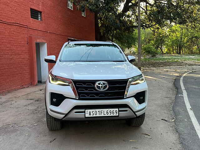 Second Hand Toyota Fortuner 4X4 AT 2.8 Diesel in Delhi