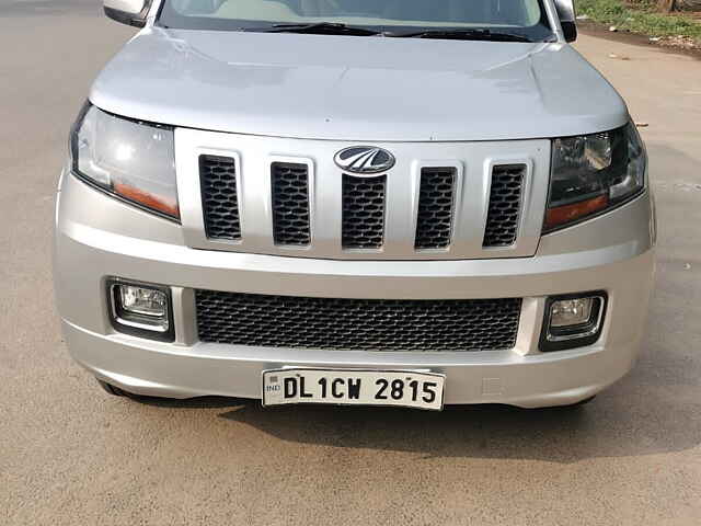 Second Hand Mahindra TUV300 [2015-2019] T8 mHAWK100 Dual Tone in Delhi