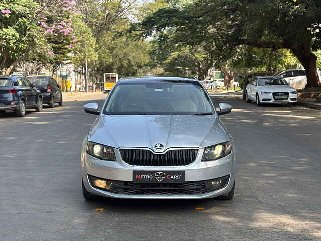 Second Hand Skoda Octavia [2017-2021] 1.8 TSI Style Plus AT [2017] in Bangalore