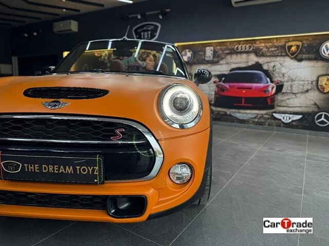 Second Hand MINI Cooper Convertible S in Delhi