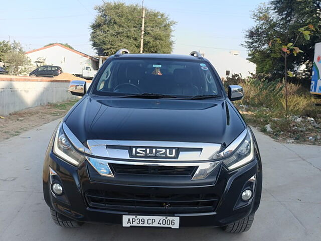 Second Hand Isuzu D-Max V-Cross [2016-2018] 4x4 in Hyderabad